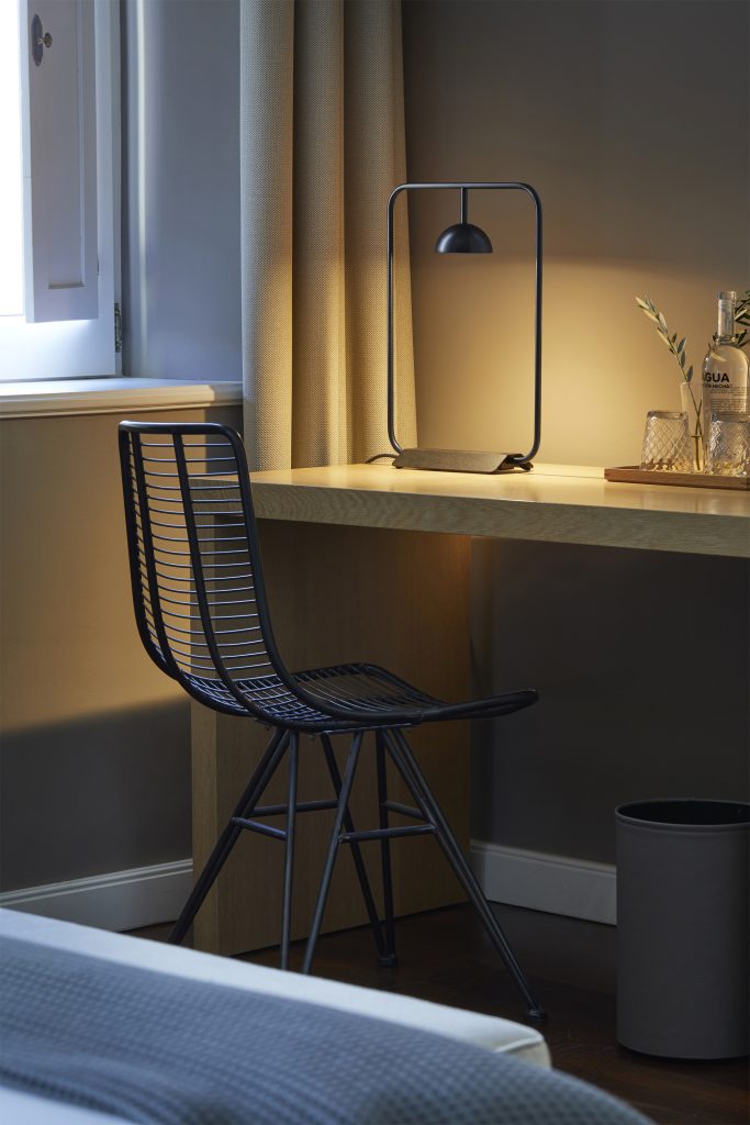 Estiluz Cupolina M 3937 table lamp img a01 scaled