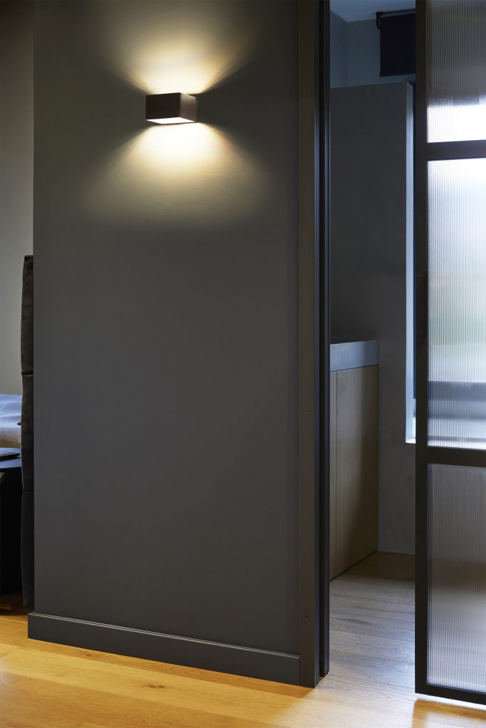 Estiluz Frame A 4050 wall light img a01 scaled